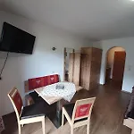 Alpenhof בית הארחה