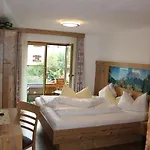 בית הארחה Alpenhof