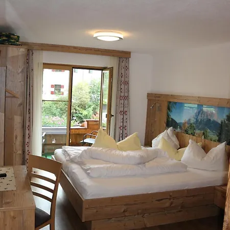 Konukevi Alpenhof