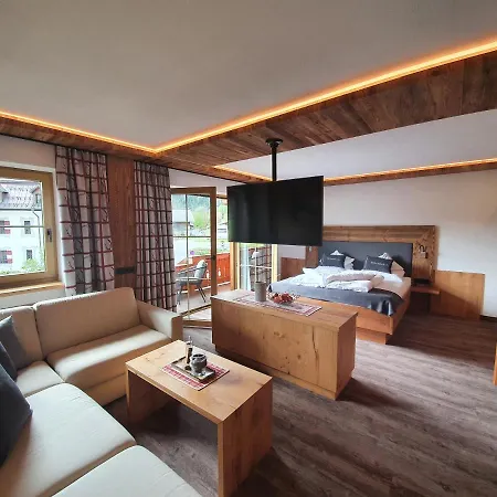 Alpenhof Guest house Lermoos