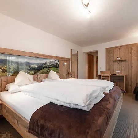 Alpenhof Guest house 3*
