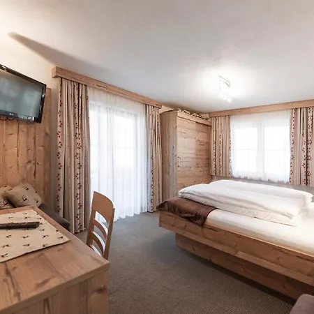 Guest house Alpenhof Lermoos