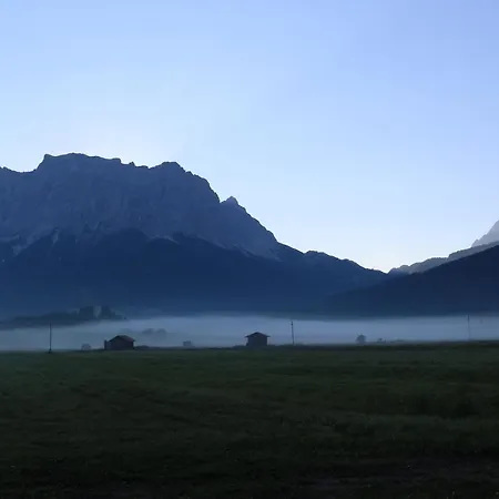 Konukevi Alpenhof